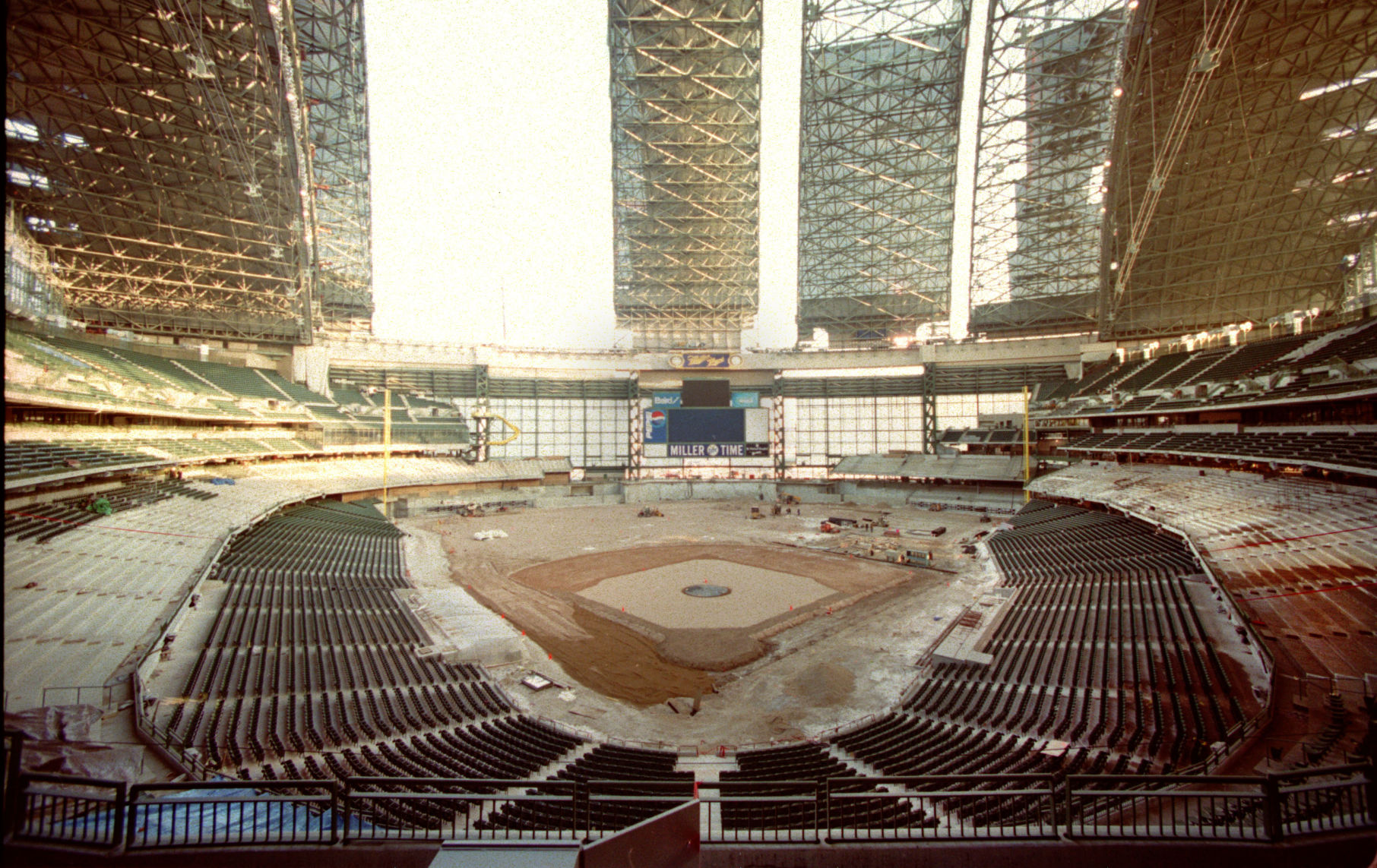 Overview of new Miller Park